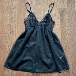 Vintage Flora Nikrooz black mesh baby doll chemise slip